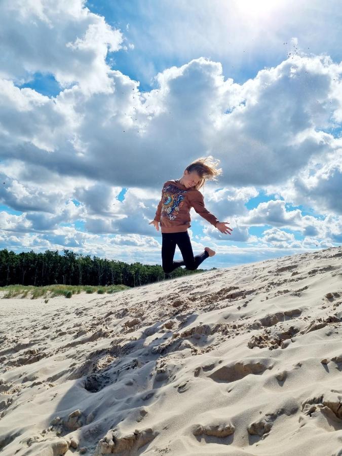 Siedlisko Na Wydmach, Domki Klimatyzowane Leba Luaran gambar
