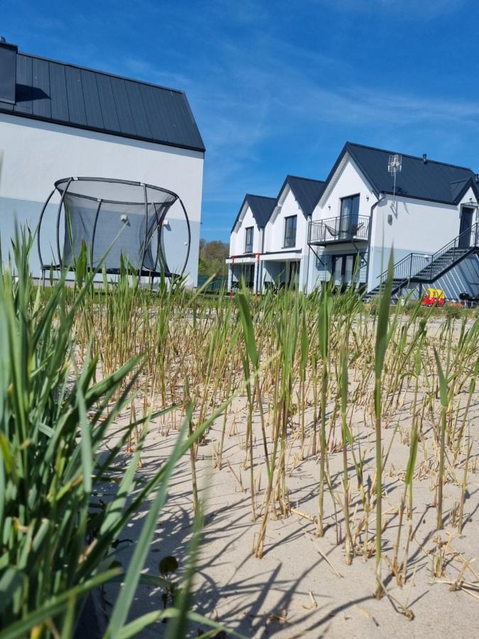 Siedlisko Na Wydmach, Domki Klimatyzowane Leba Luaran gambar